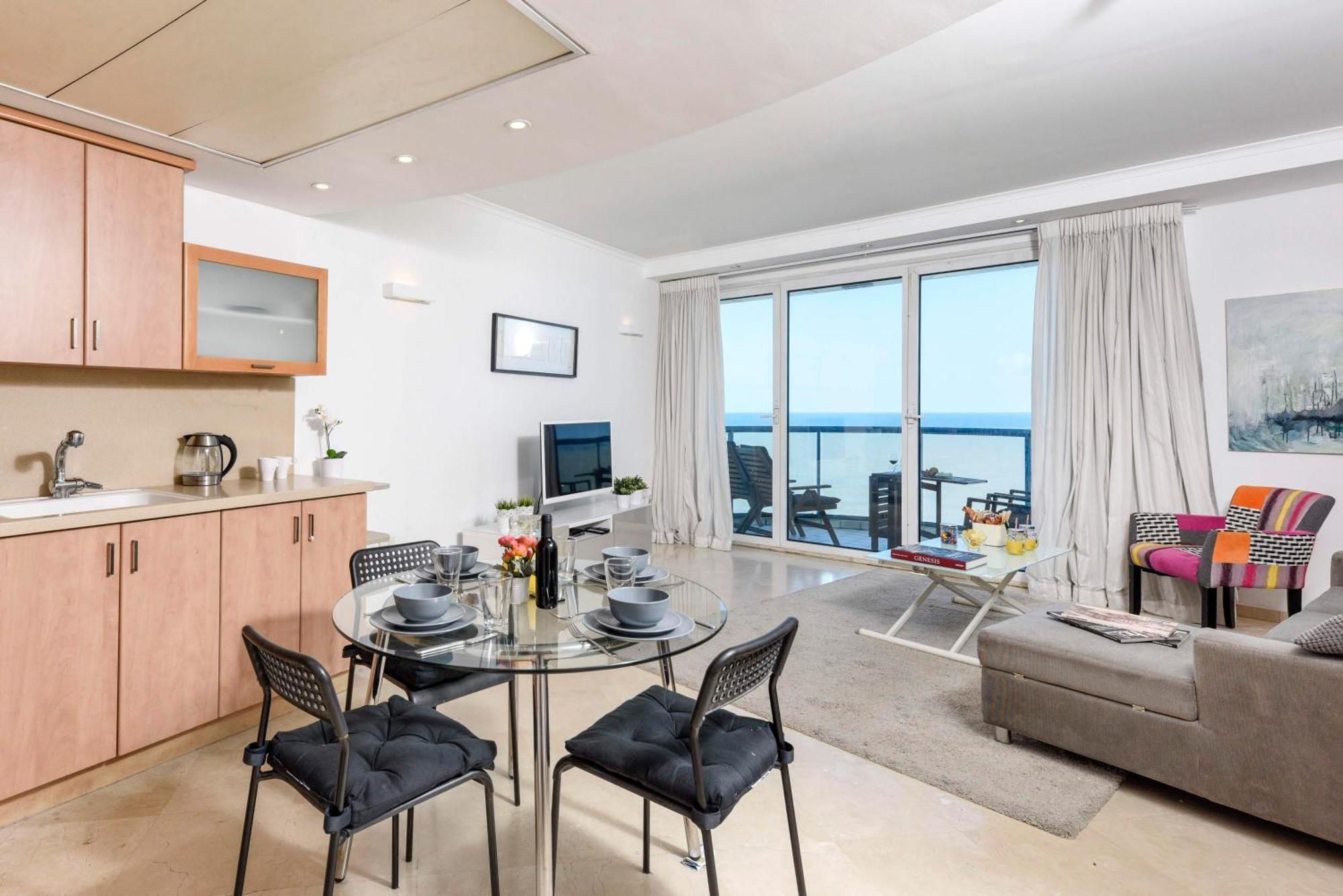 Superb Beachfront Apartments With Shelter By Sea N' Rent Tel Aviv Exterior foto