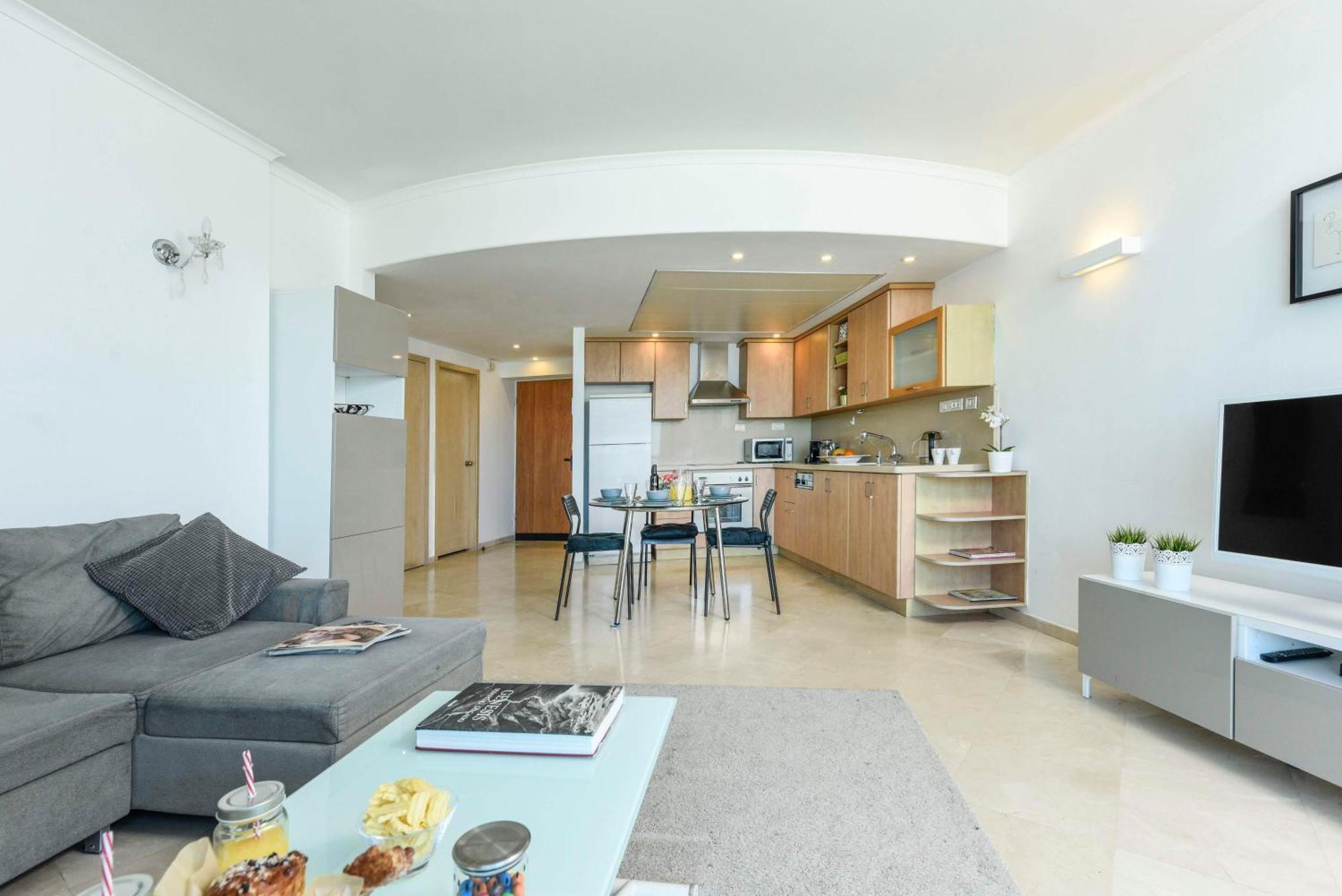 Superb Beachfront Apartments With Shelter By Sea N' Rent Tel Aviv Exterior foto