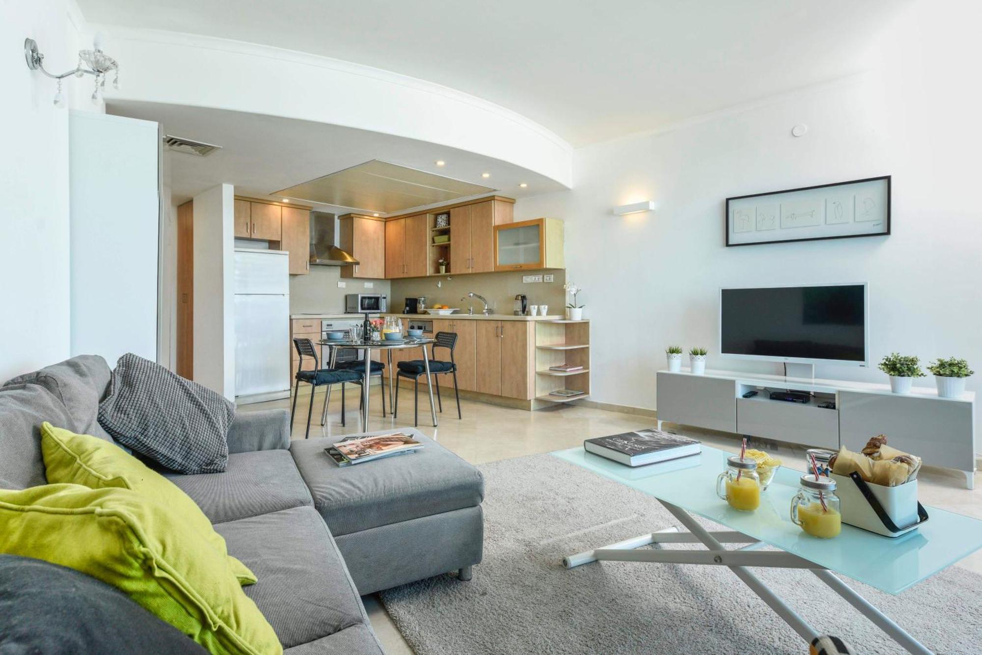 Superb Beachfront Apartments With Shelter By Sea N' Rent Tel Aviv Exterior foto