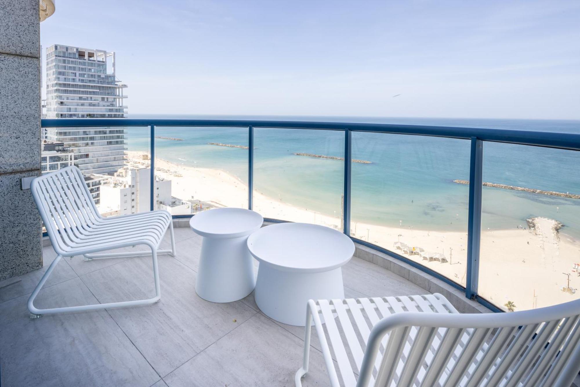 Superb Beachfront Apartments With Shelter By Sea N' Rent Tel Aviv Exterior foto