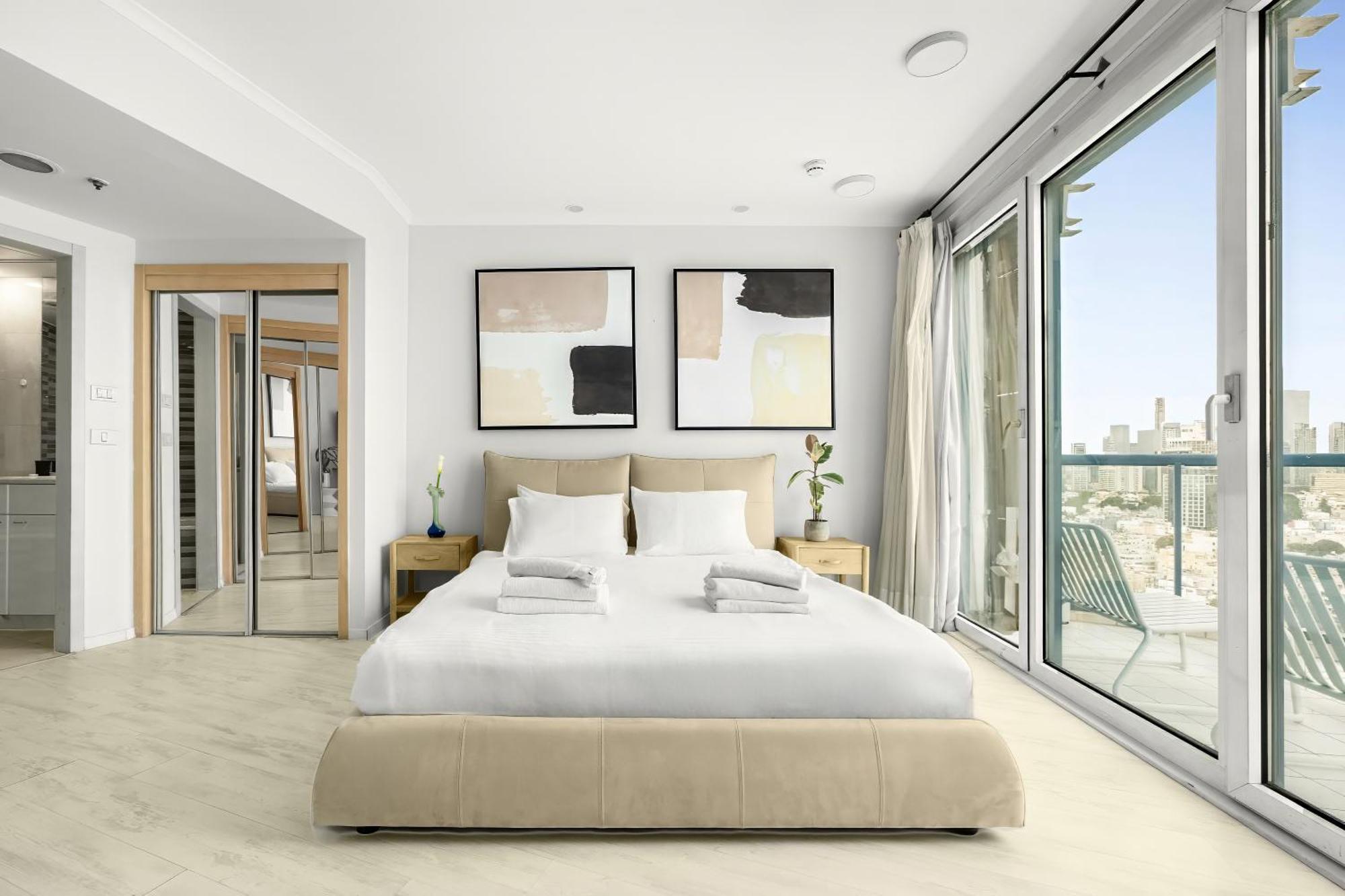Superb Beachfront Apartments With Shelter By Sea N' Rent Tel Aviv Exterior foto